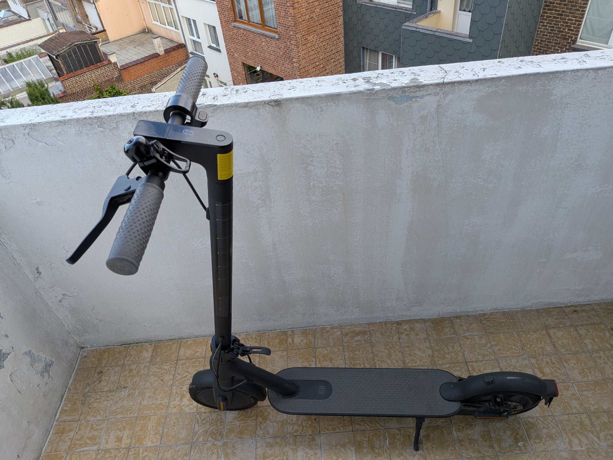 Xiaomi Mi Electric Scooter 1S — Occasion à réparer (non fonctionnelle en l'état)