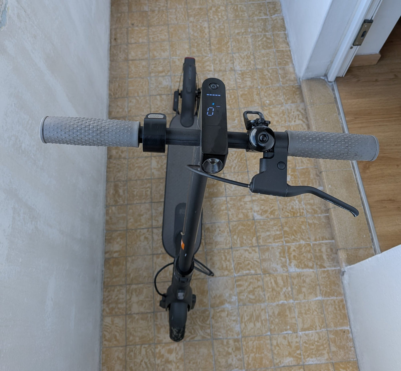Xiaomi Mi Electric Scooter 1S — Occasion à réparer (non fonctionnelle en l'état)