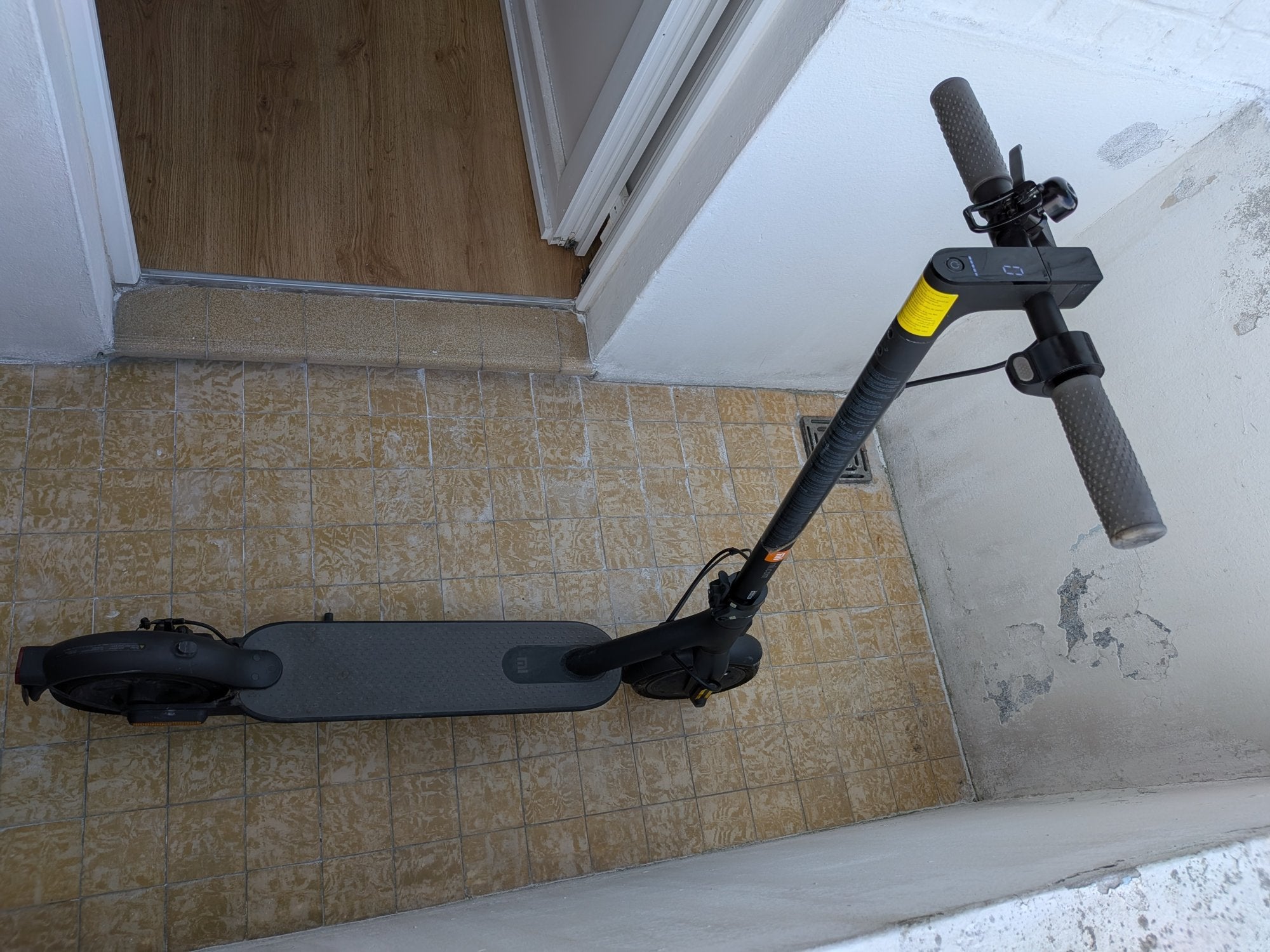 Xiaomi Mi Electric Scooter 1S — Occasion à réparer (non fonctionnelle en l'état)