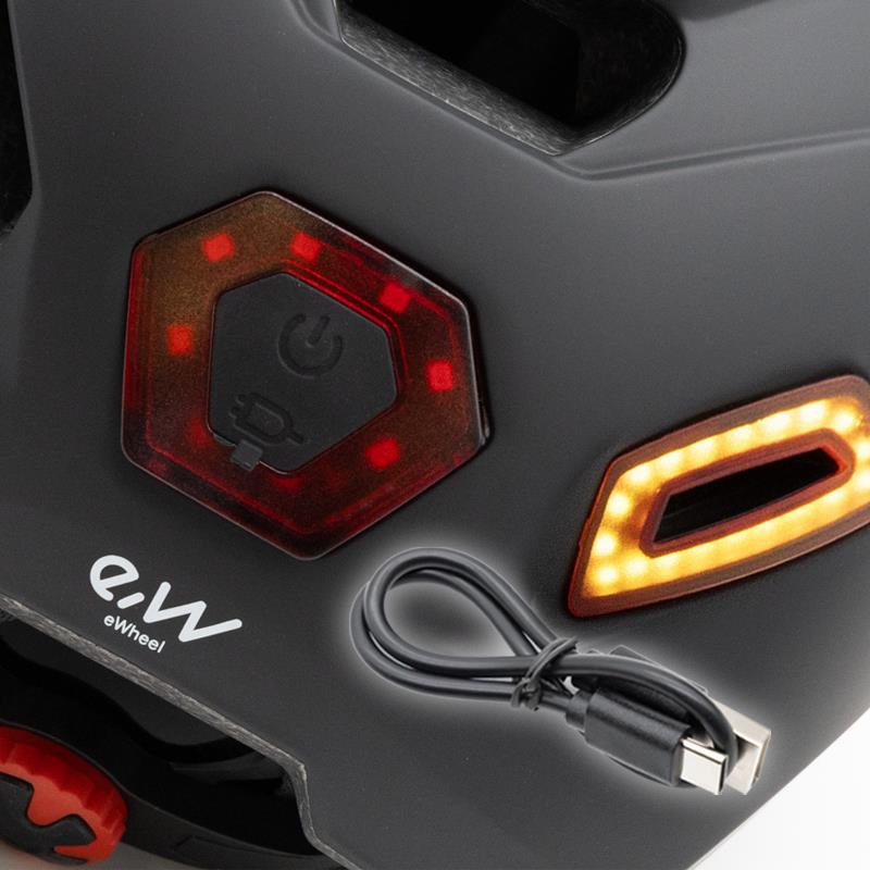 Casque - CP02 avec clignotant noir taille unique