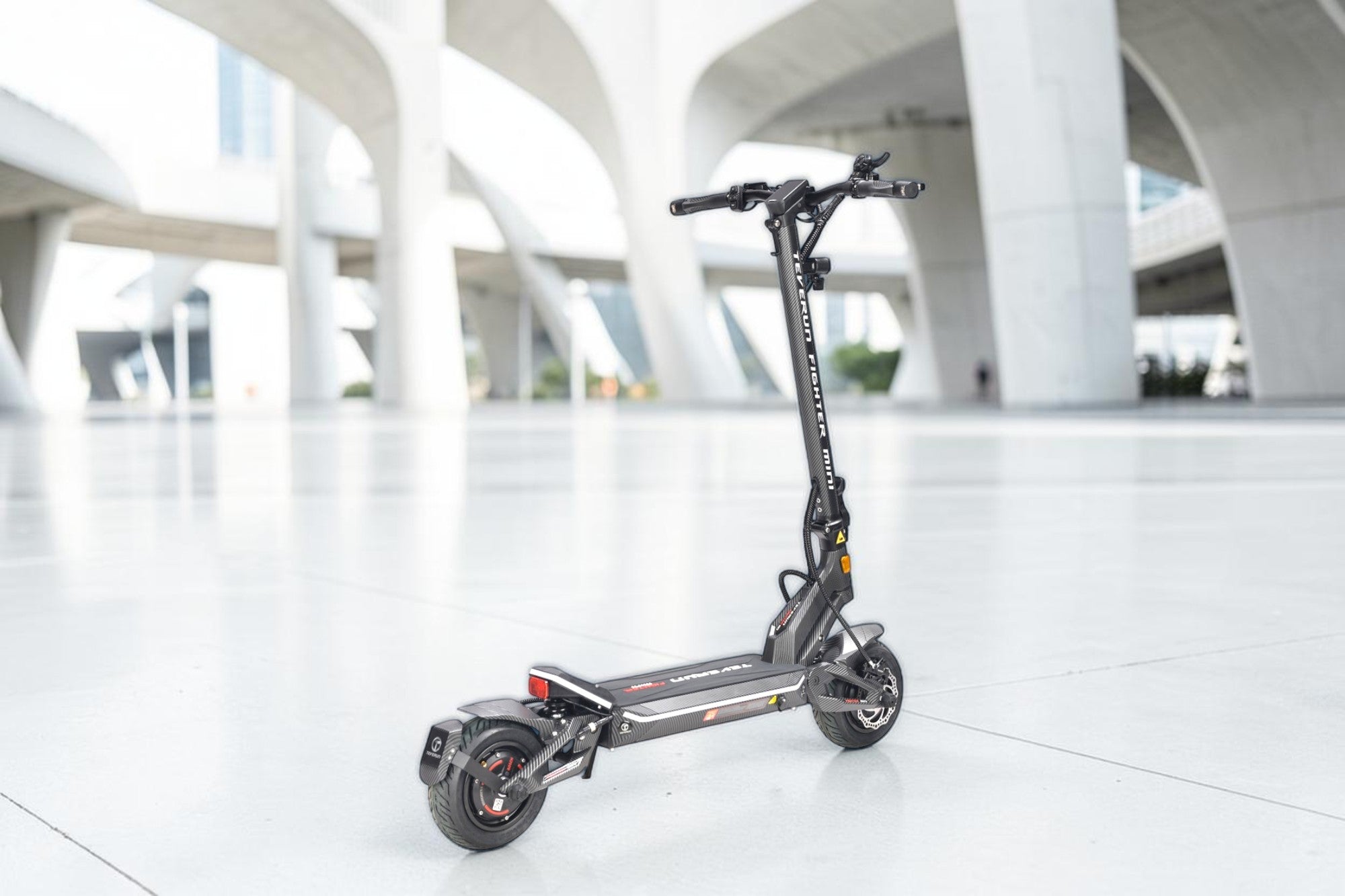 Teverun Fighter Mini Carbon - Trottinette électrique moteur Bosch 2x1000W 52V 30Ah