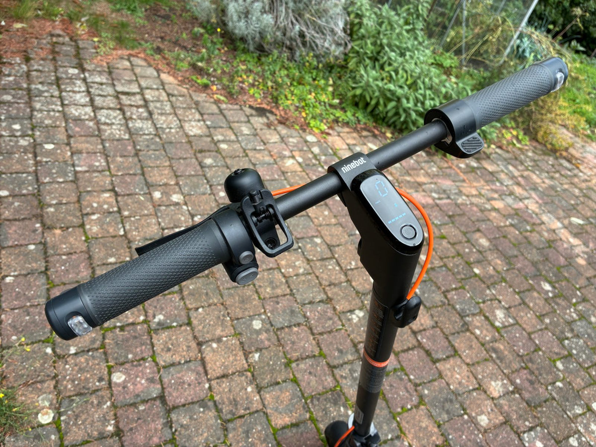 Segway-Ninebot KickScooter F2 Pro · Photo 2