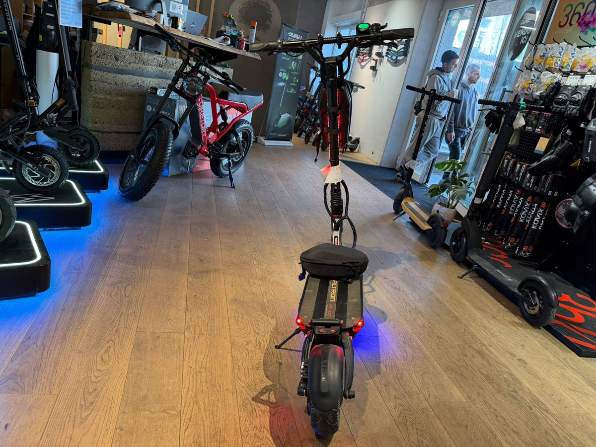 Dualtron Victor 60 V 30 Ah, 2021, 214 km · Photo 4